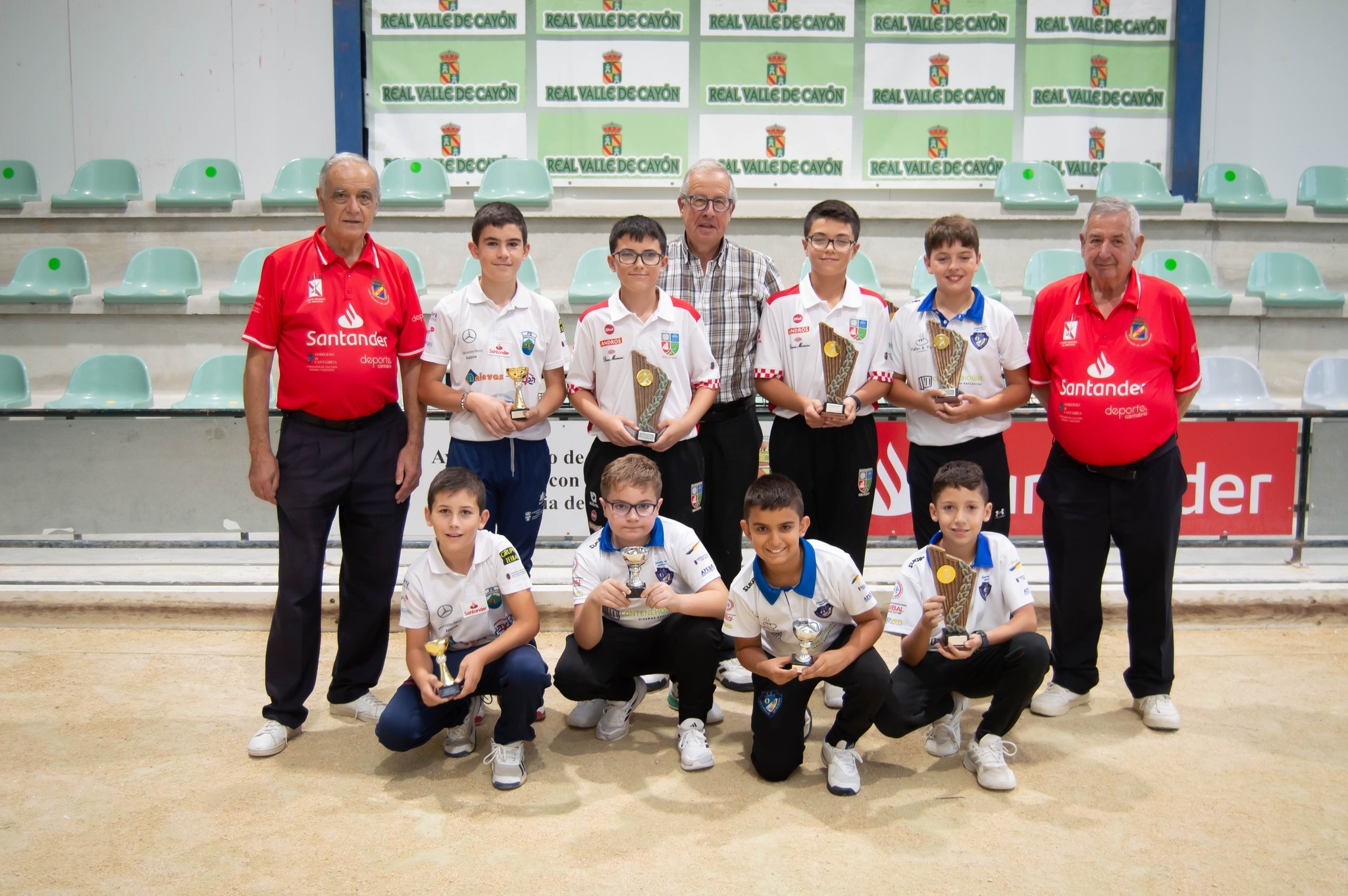 Diego y Daniel Salmón, en alevines, e Iker Mendiguchía y Pedro Vallejo, en benjamines, ganan el Concurso PB Sobarzo del Circuito Apebol por parejas