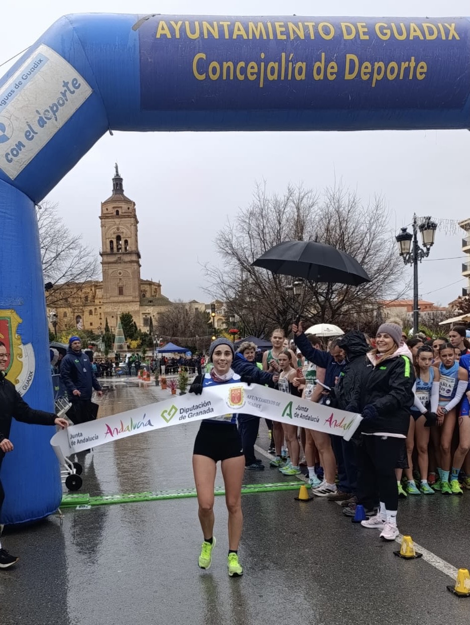 Silvia Villar, del Atletismo Piélagos, se lleva la victoria absoluta del Gran Premio Internacional de Marcha Ciudad de Guadix