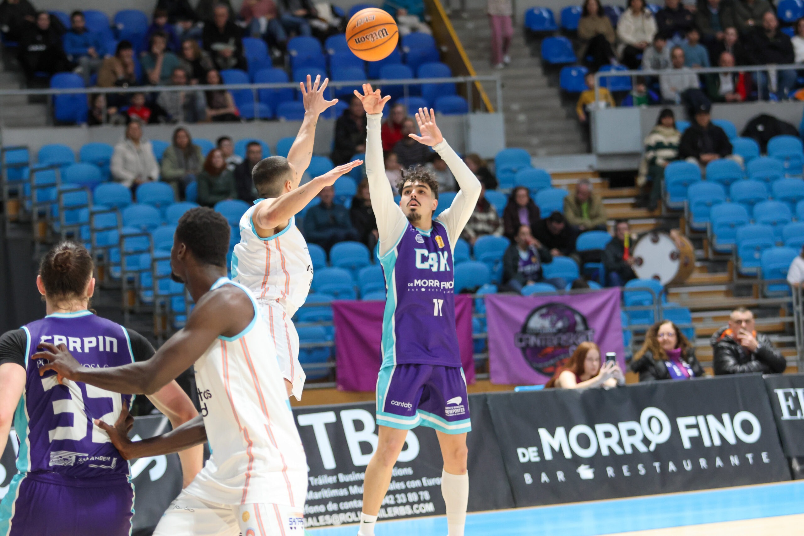 Cantbasket quiere reencontrarse con la victoria en el Palacio de Deportes