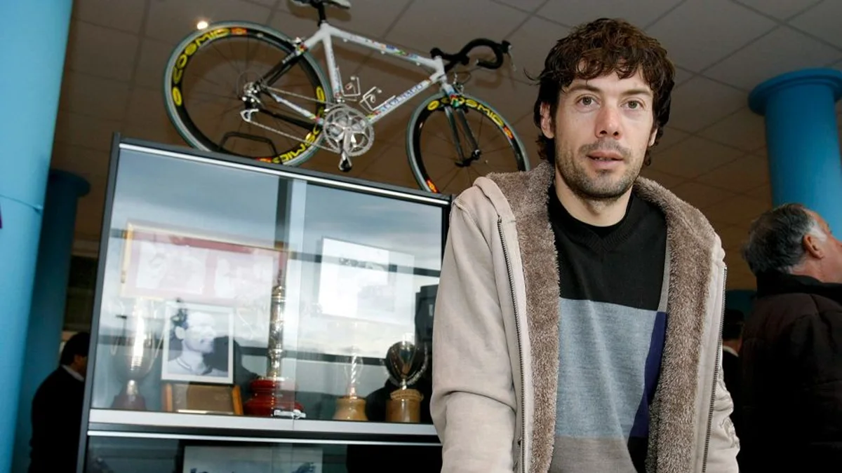 Óscar Freire, condenado a nueve días de localización permanente y alejamiento de su mujer durante seis meses