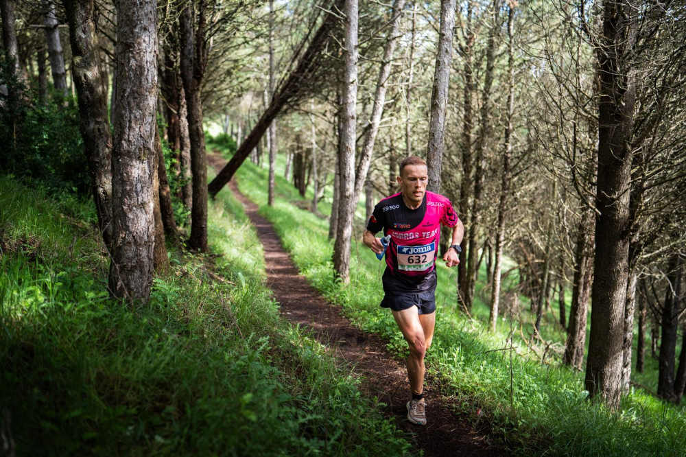 Jonatan Arobes, campeón de España de Carreras de Montaña y subcampeón de Subida Vertical