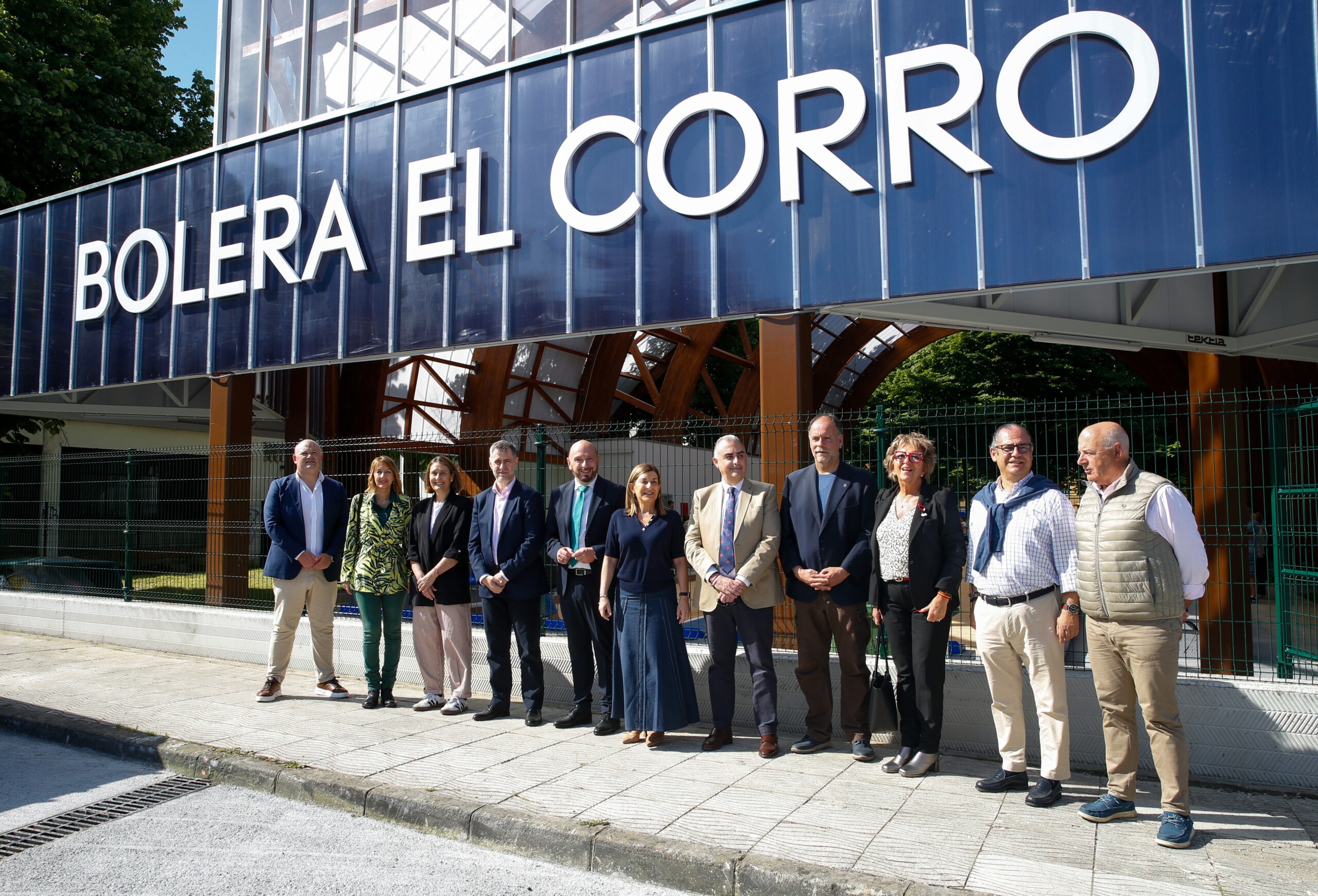 La bolera El Corro de Laredo estrena su nueva cubierta gracias a una inversión del Gobierno de 600.000 euros
