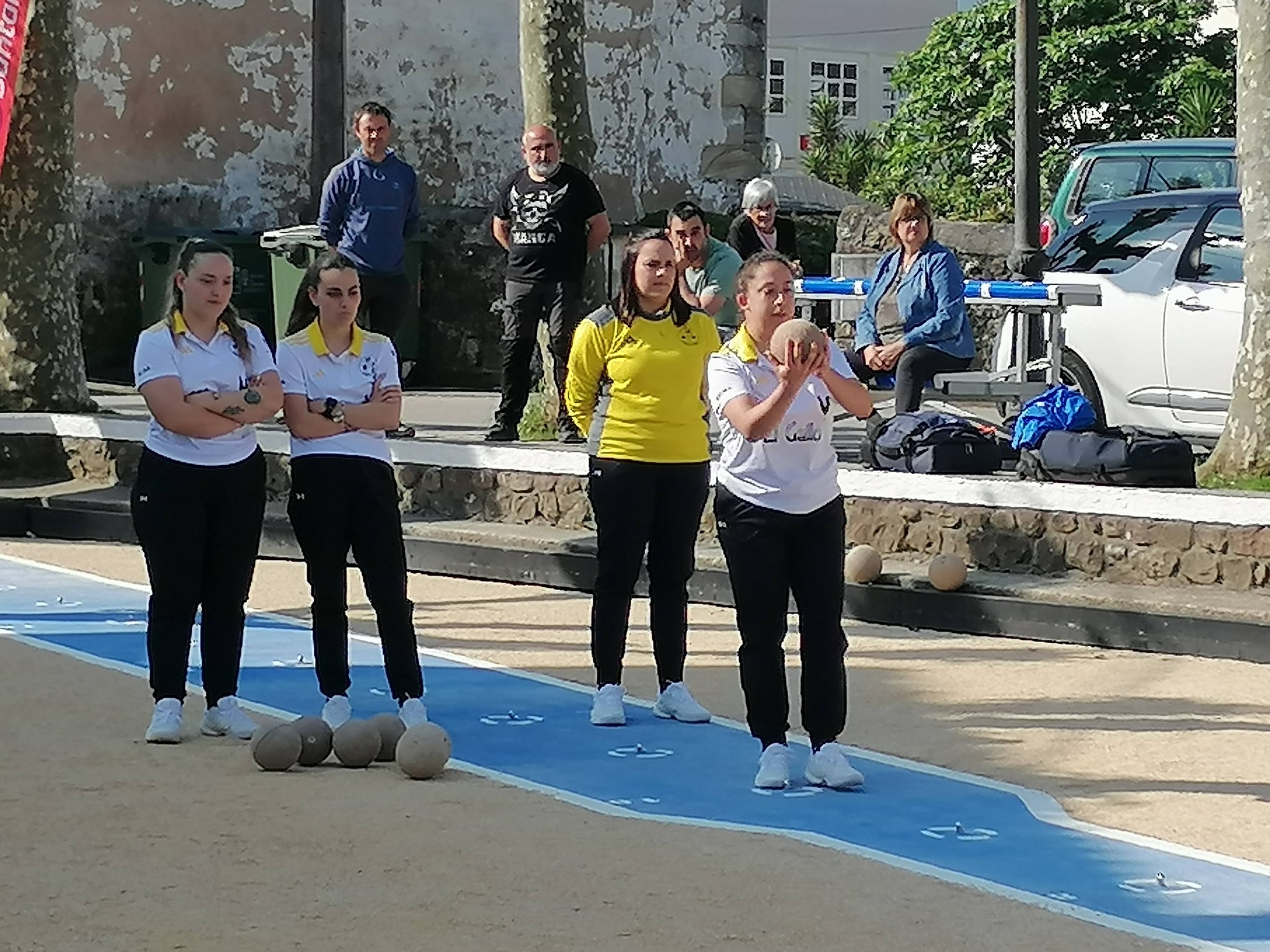 Camargo y Peñacastillo Anievas Mayba no ceden en la Liga Bolos en Femenino