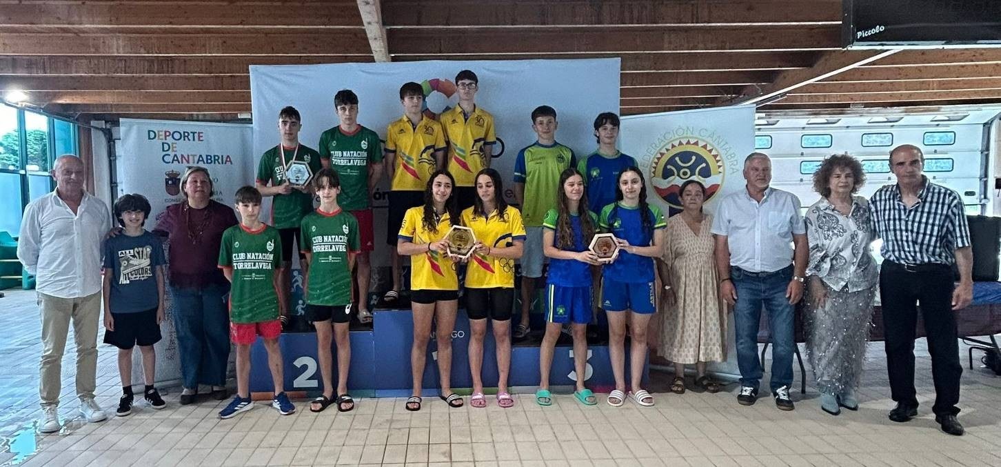 El Campeonato de Cantabria coronó a los mejores nadadores de la región