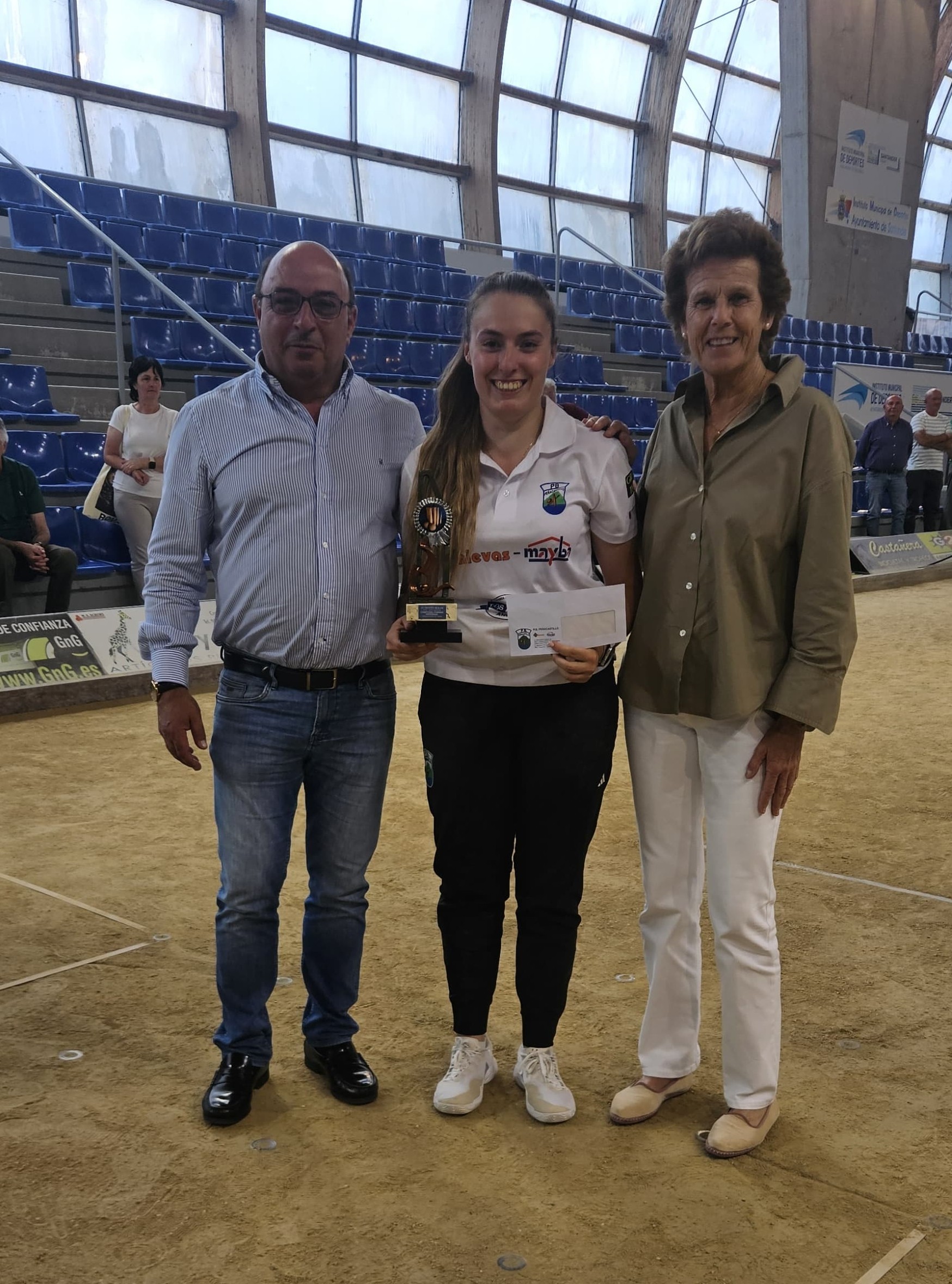 Iris Cagigas gana el Concurso Restaurante Los Arcos