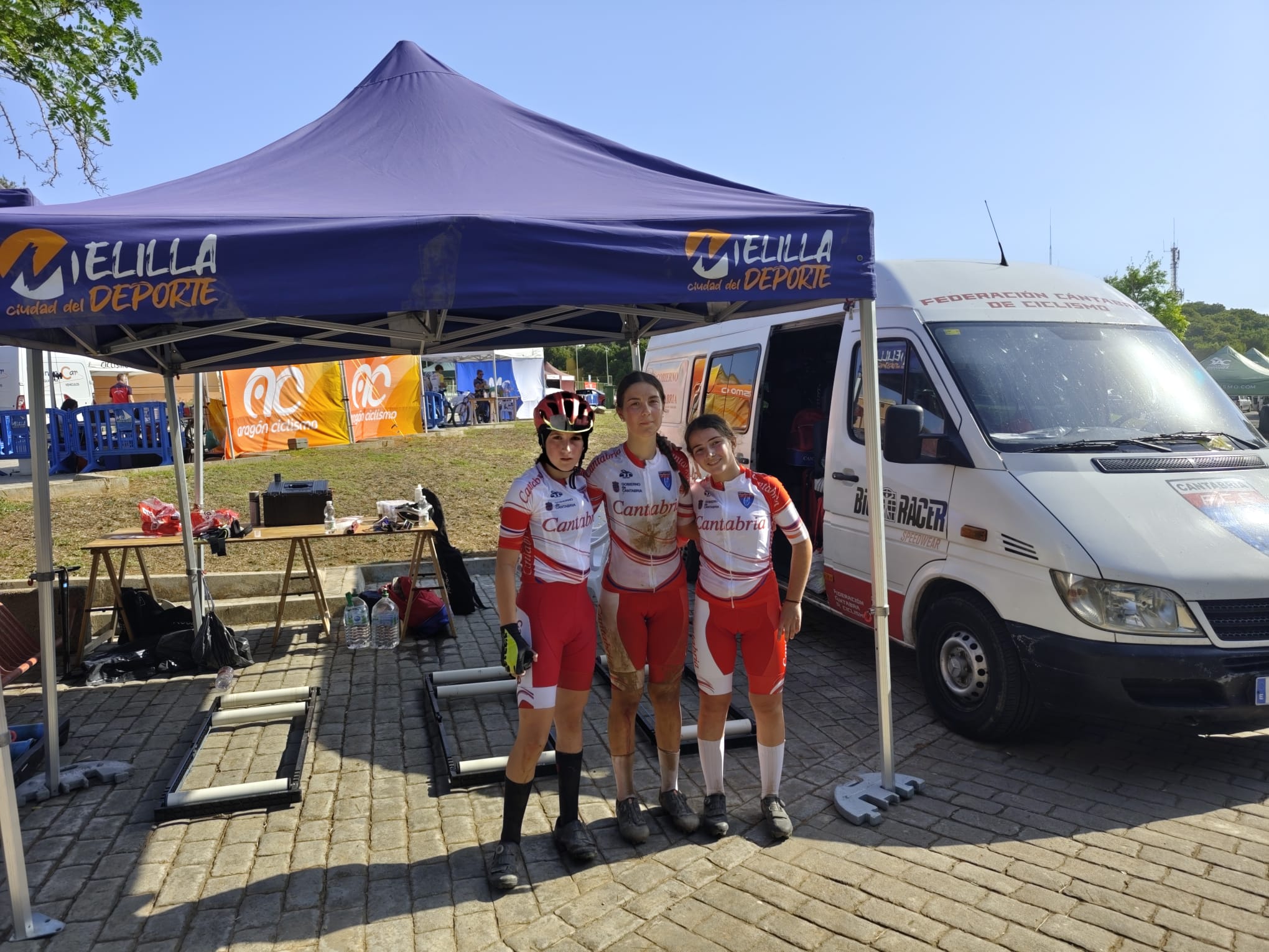 La selección de Cantabria infantil y cadete participó en el Campeonato de España de JJDDEE BTT en Melilla