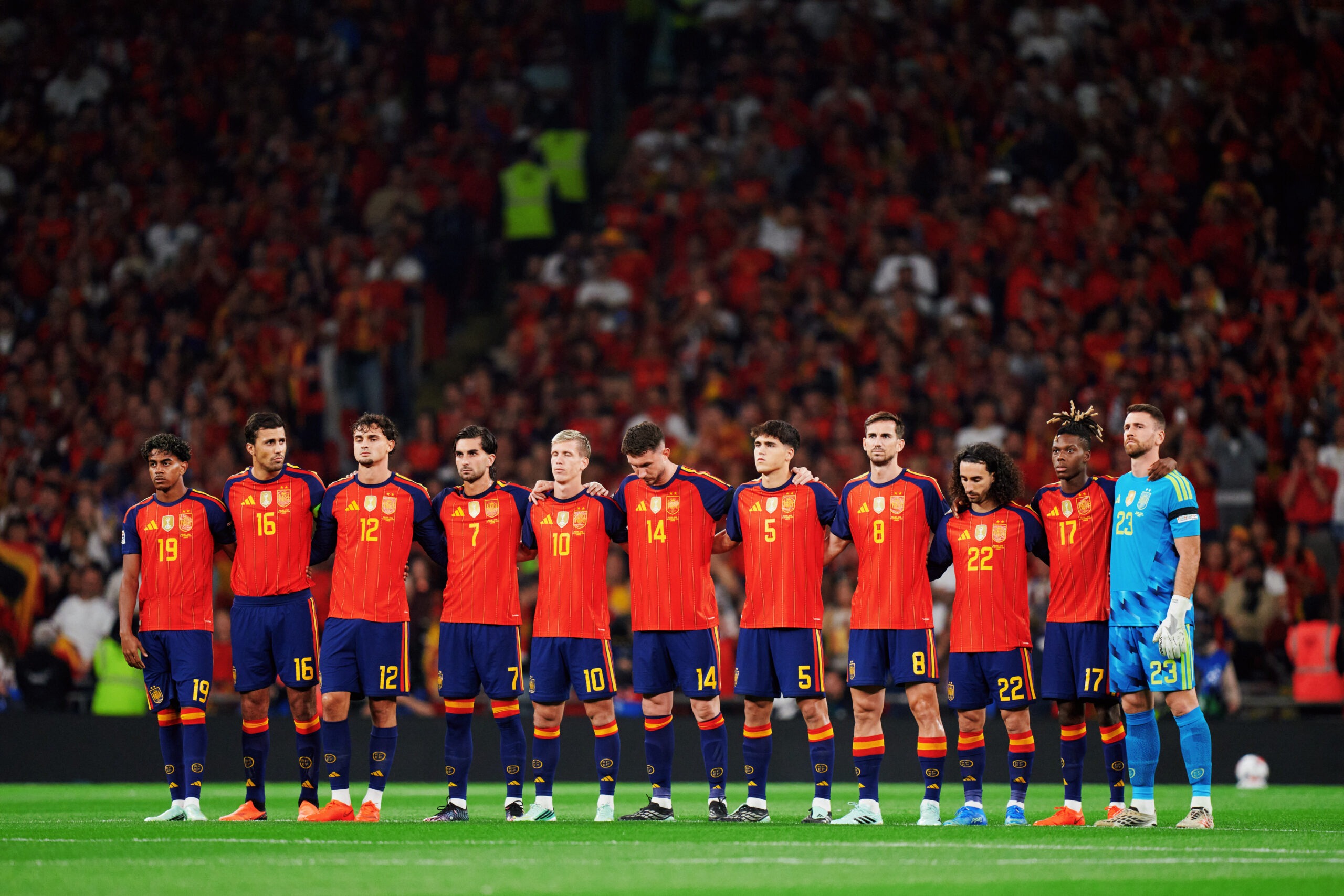 En Wembley deslumbran las estrellas (2-3)
