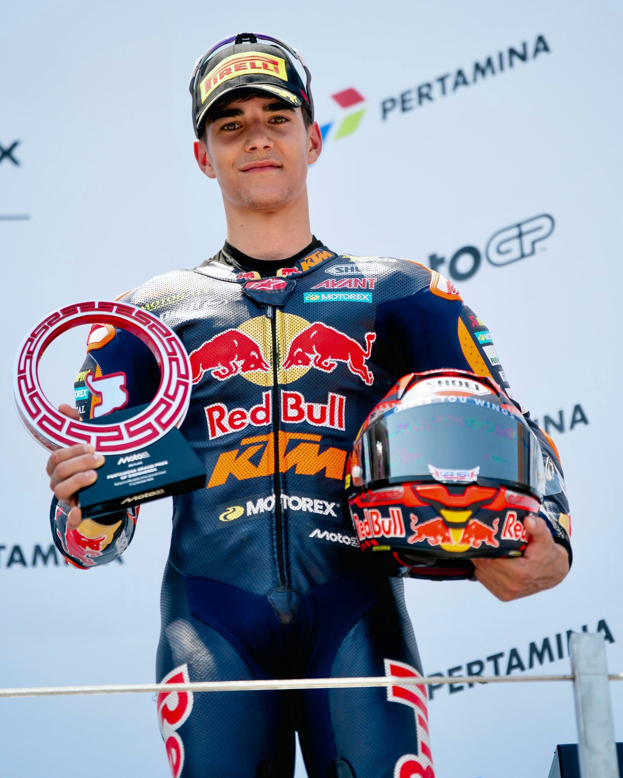 Brian Uriarte, tercero en Indonesia, donde Máximo Quiles se proclamó campeón del mundo de Moto3