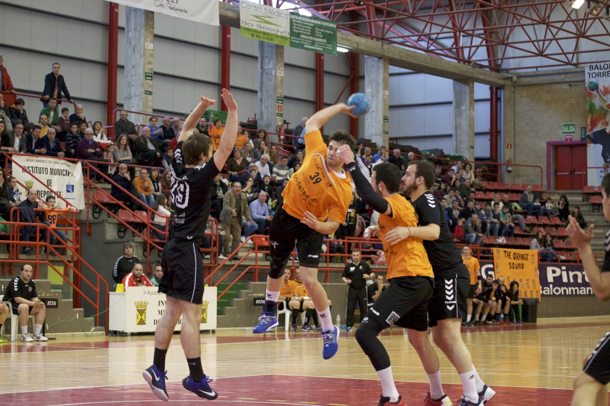El Balonmano Cántabro busca consolidar sus buenas sensaciones en primera Nacional