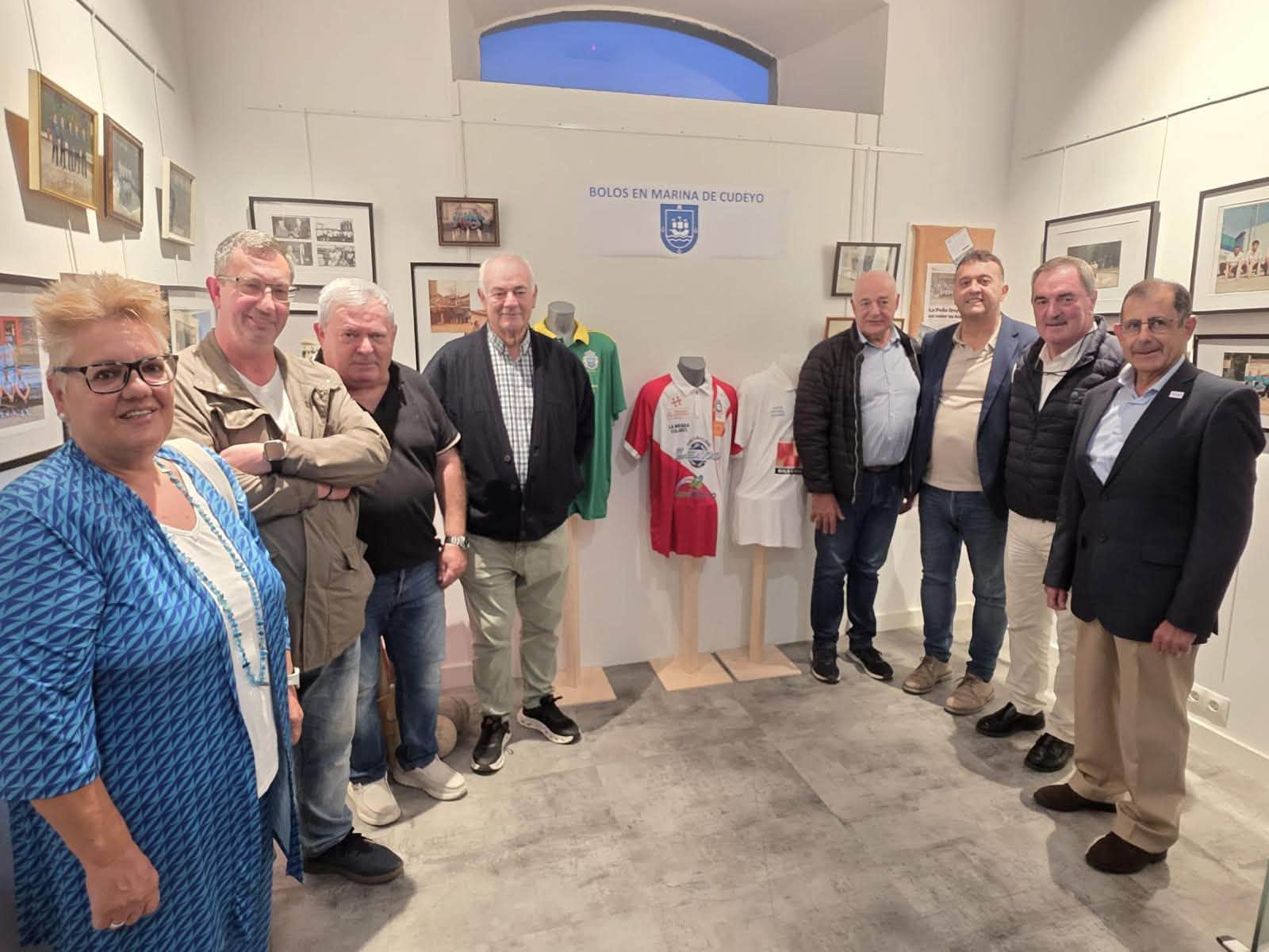 Marina de Cudeyo rinde homenaje a la historia de los bolos y a sus tres peñas